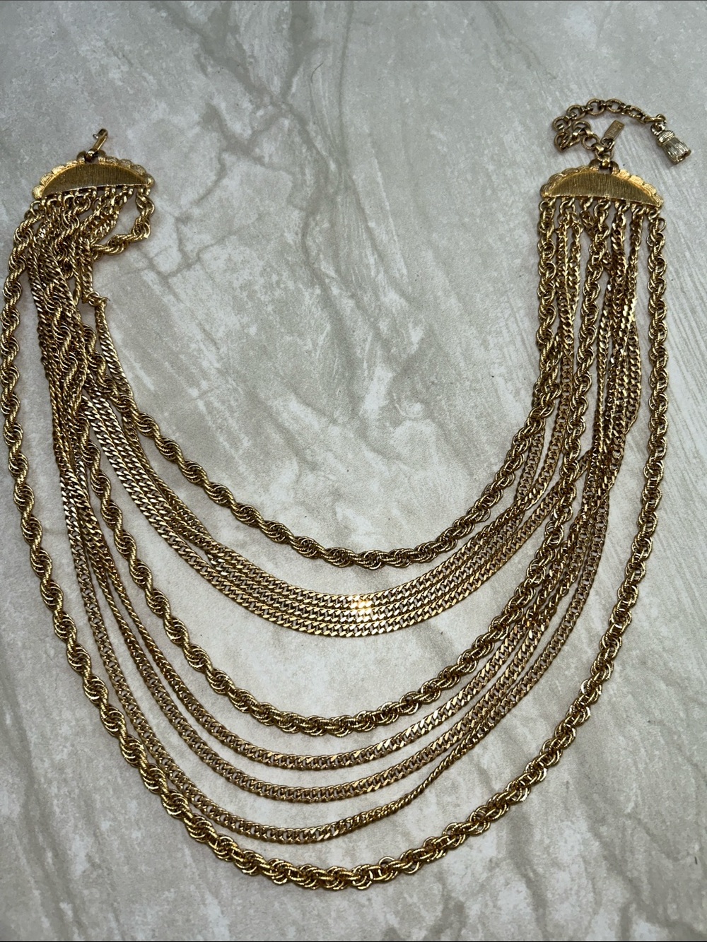 Monet very vintage chain necklace